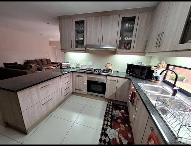 3 BEDROOM DUPLEX FOR SALE IN BRACKENHURST